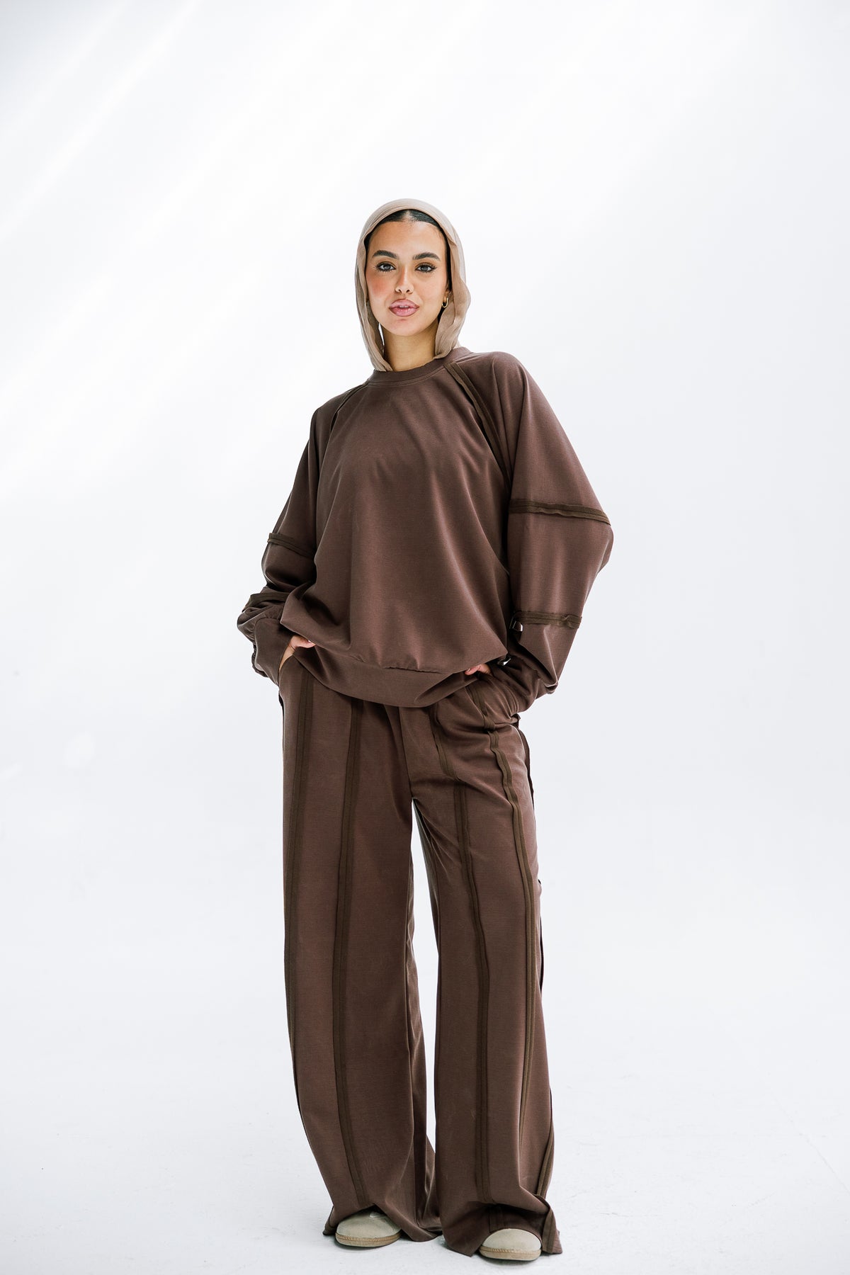 Side Line Set in Mocha
