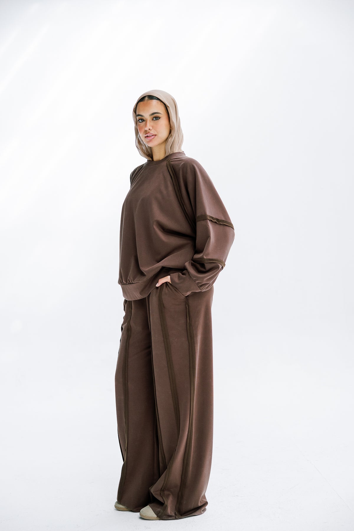 Side Line Set in Mocha