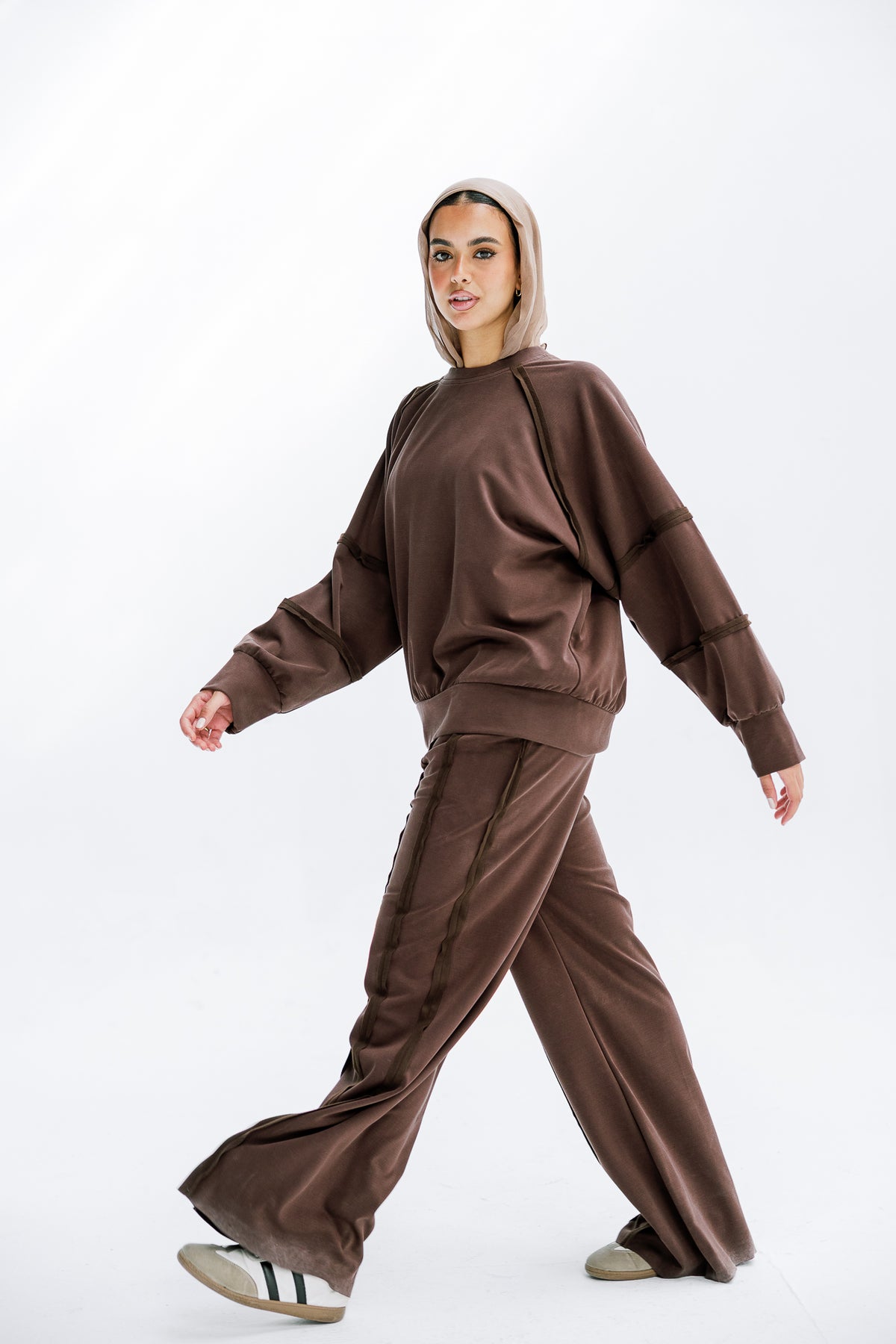Side Line Set in Mocha