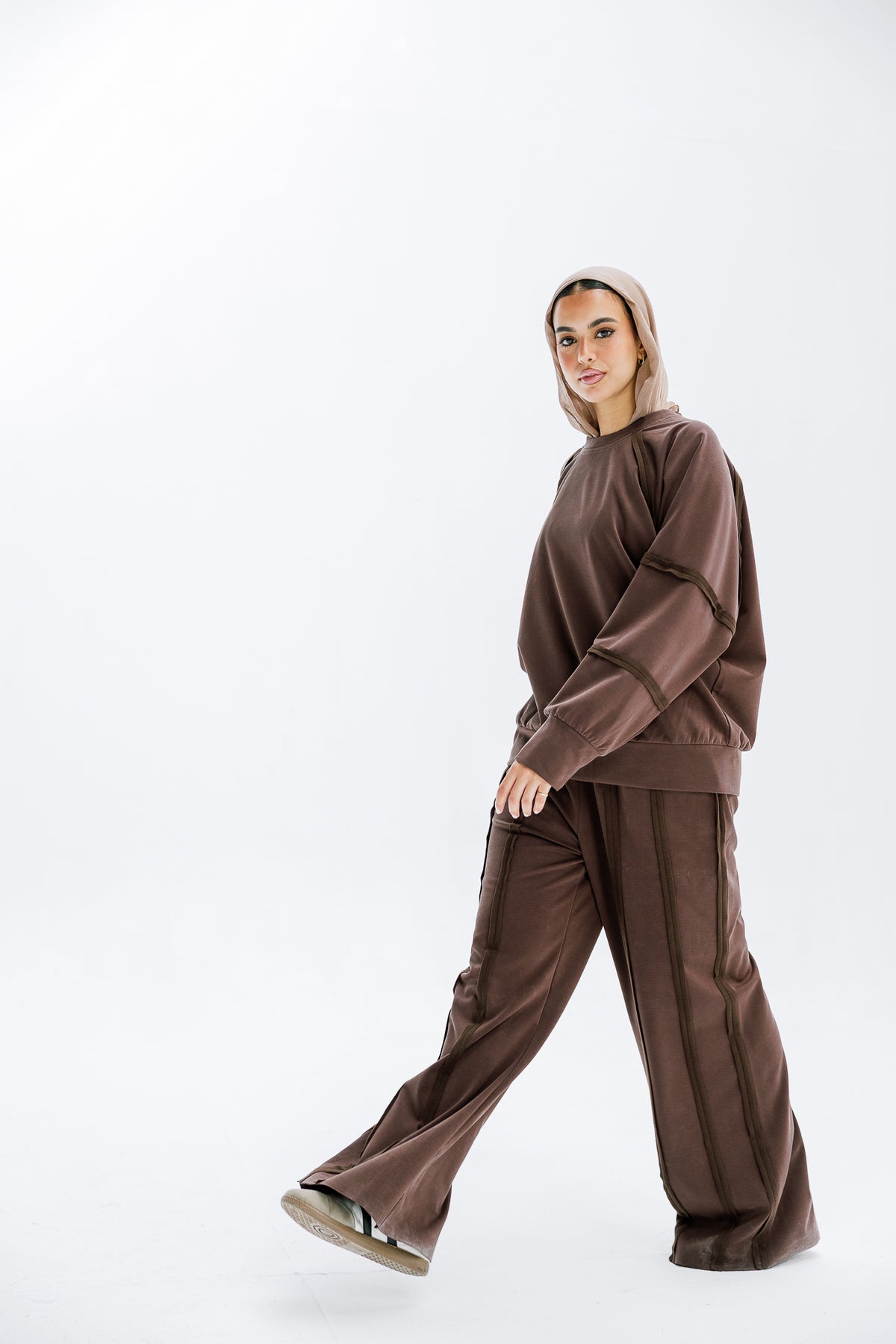 Side Line Set in Mocha