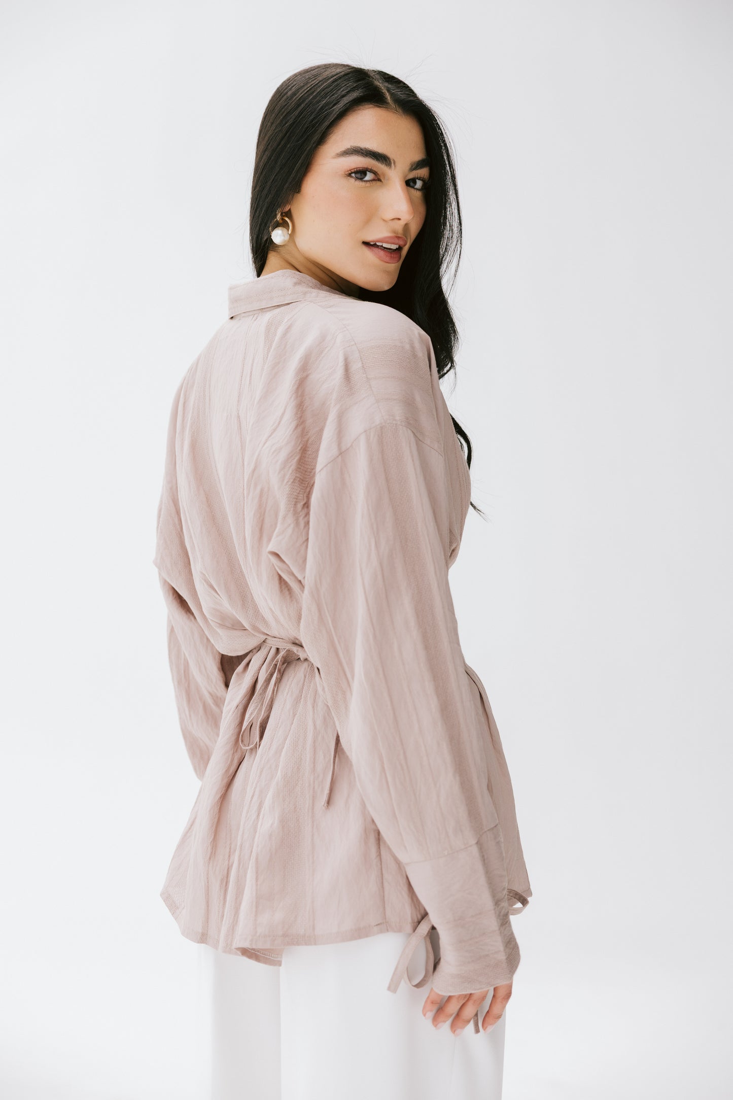 The Hourglass blouse in Taupe