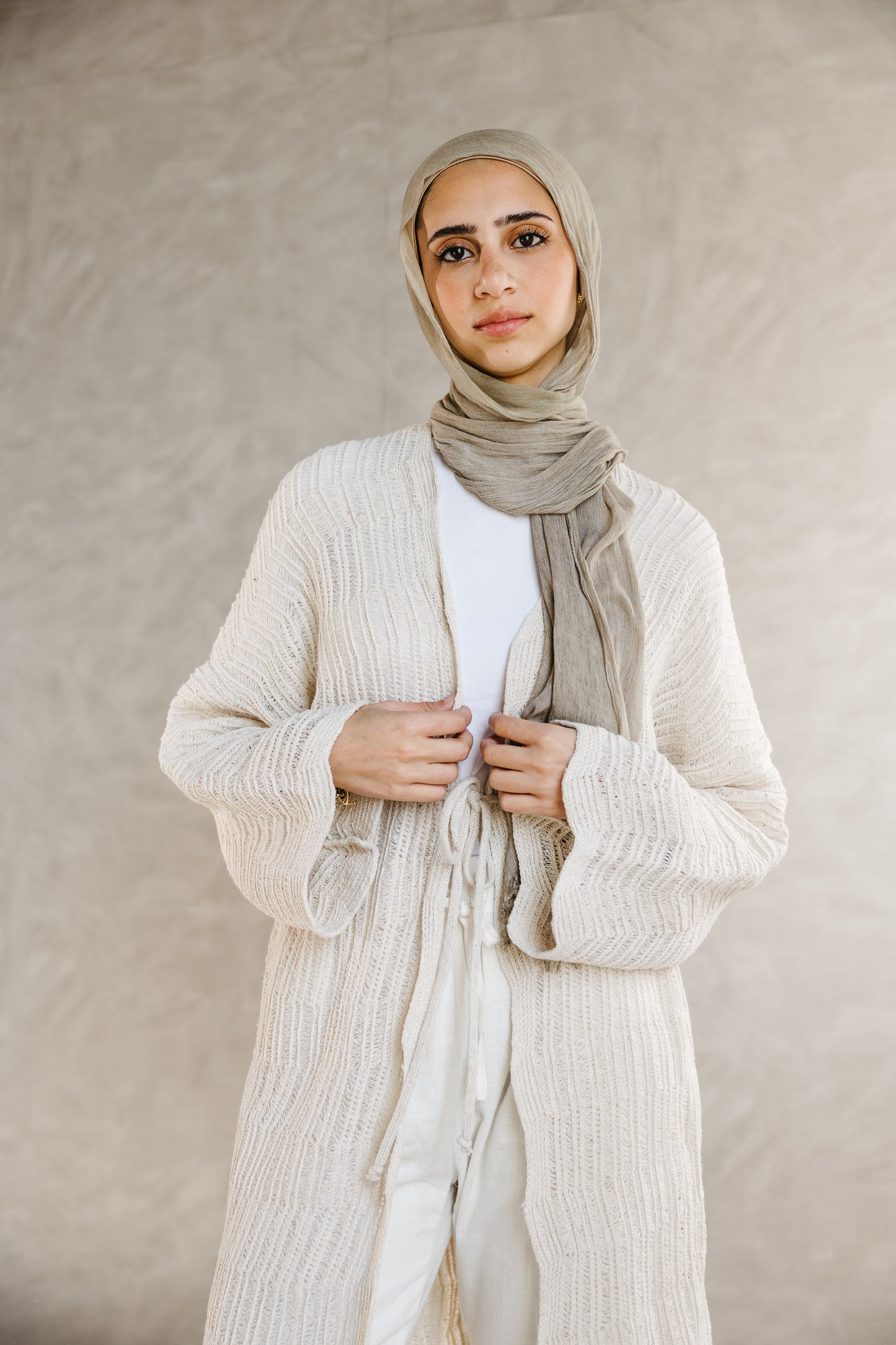 KnotWave Cardigan in Oat