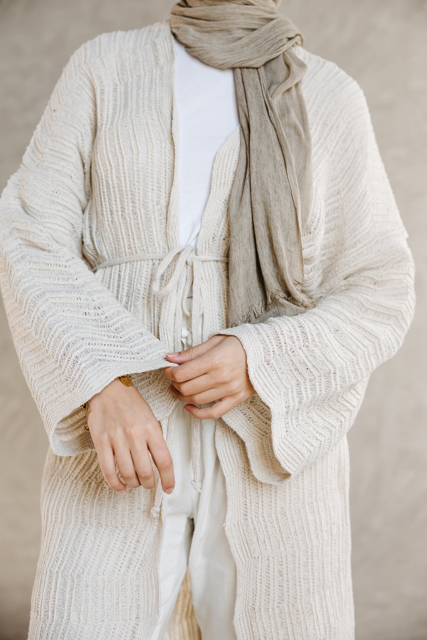 KnotWave Cardigan in Oat
