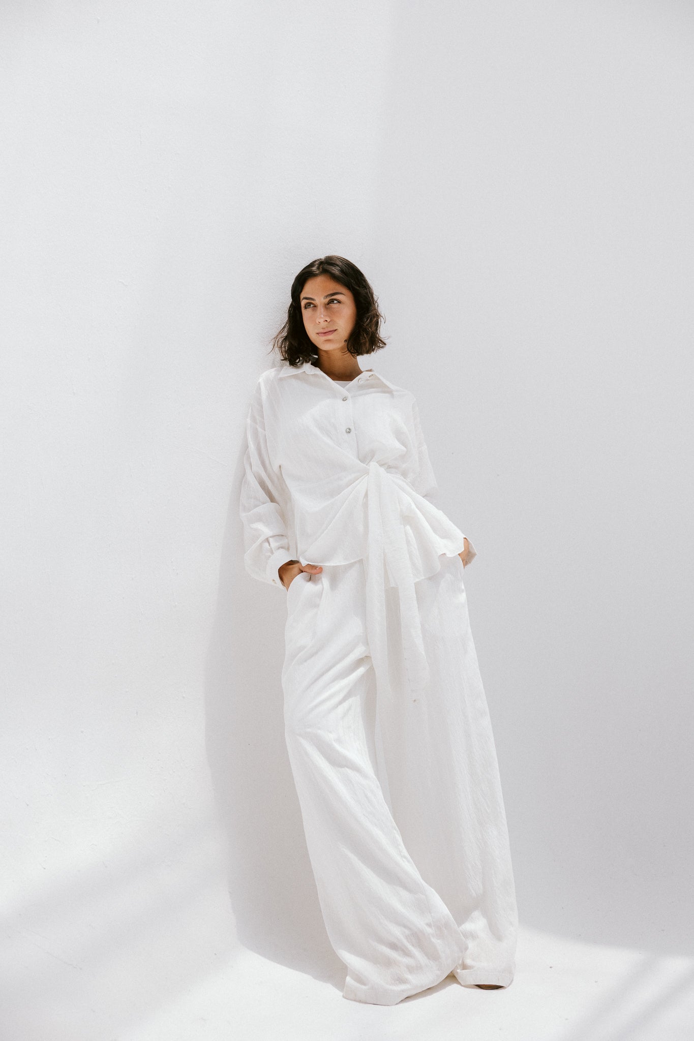 Retreat Set In White