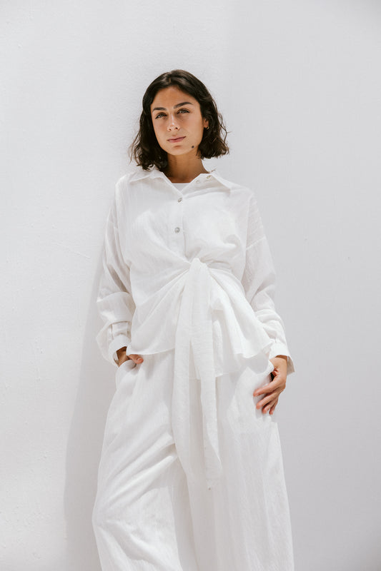Retreat Set In White