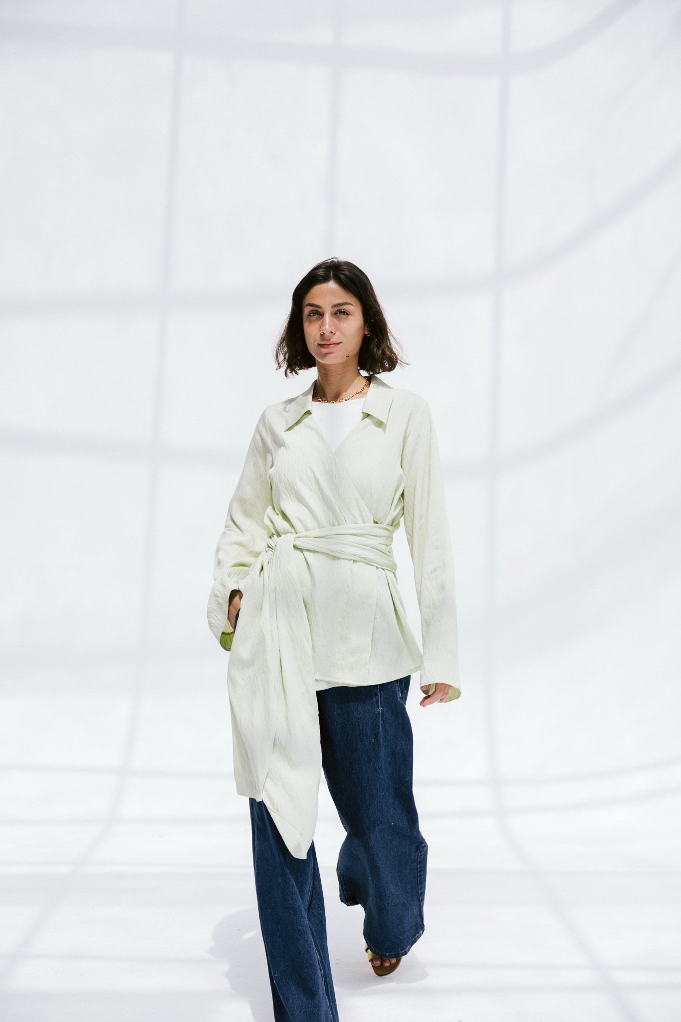 Soft Silhouette blouse in Mint