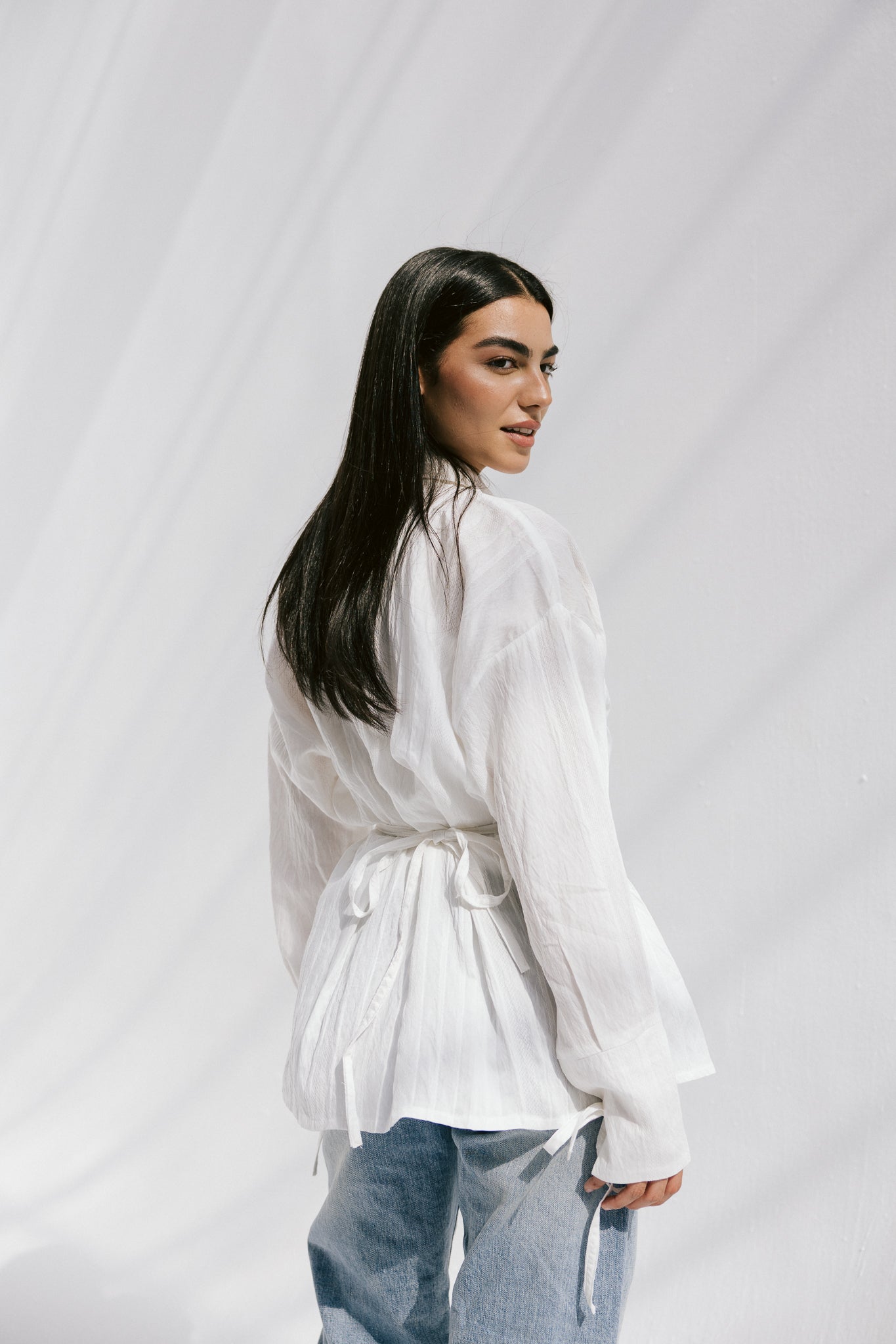 The Hourglass blouse in White
