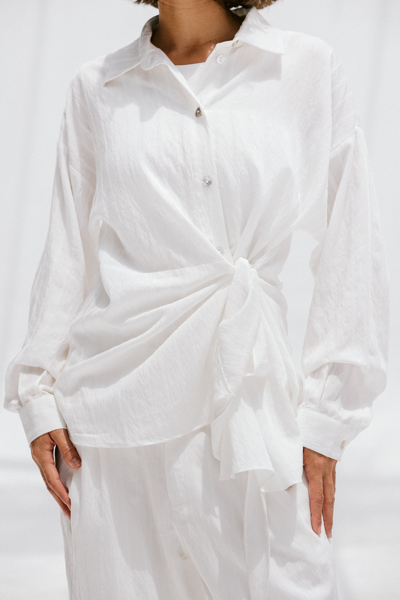 Retreat Set In White