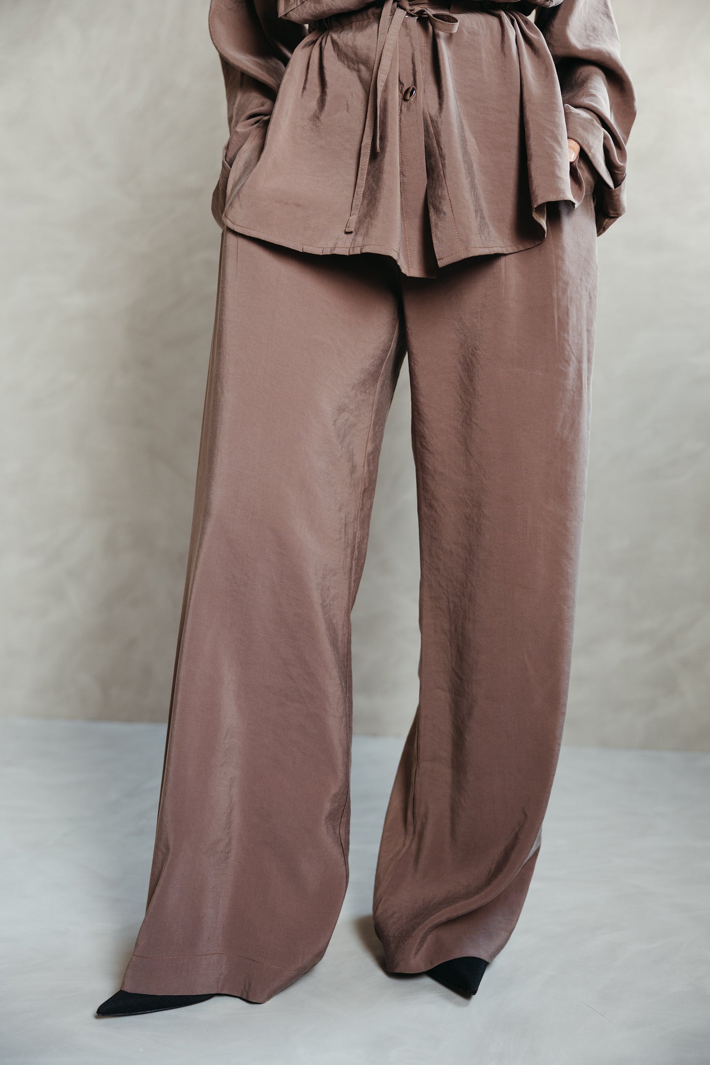 The Signature set in Mocha Taupe