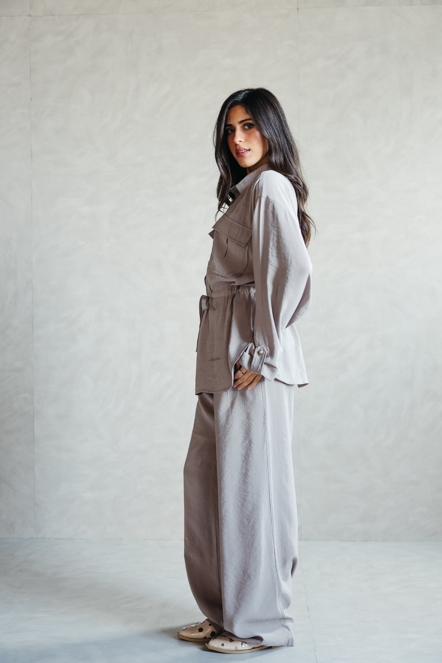 The Signature set in Petal Gray
