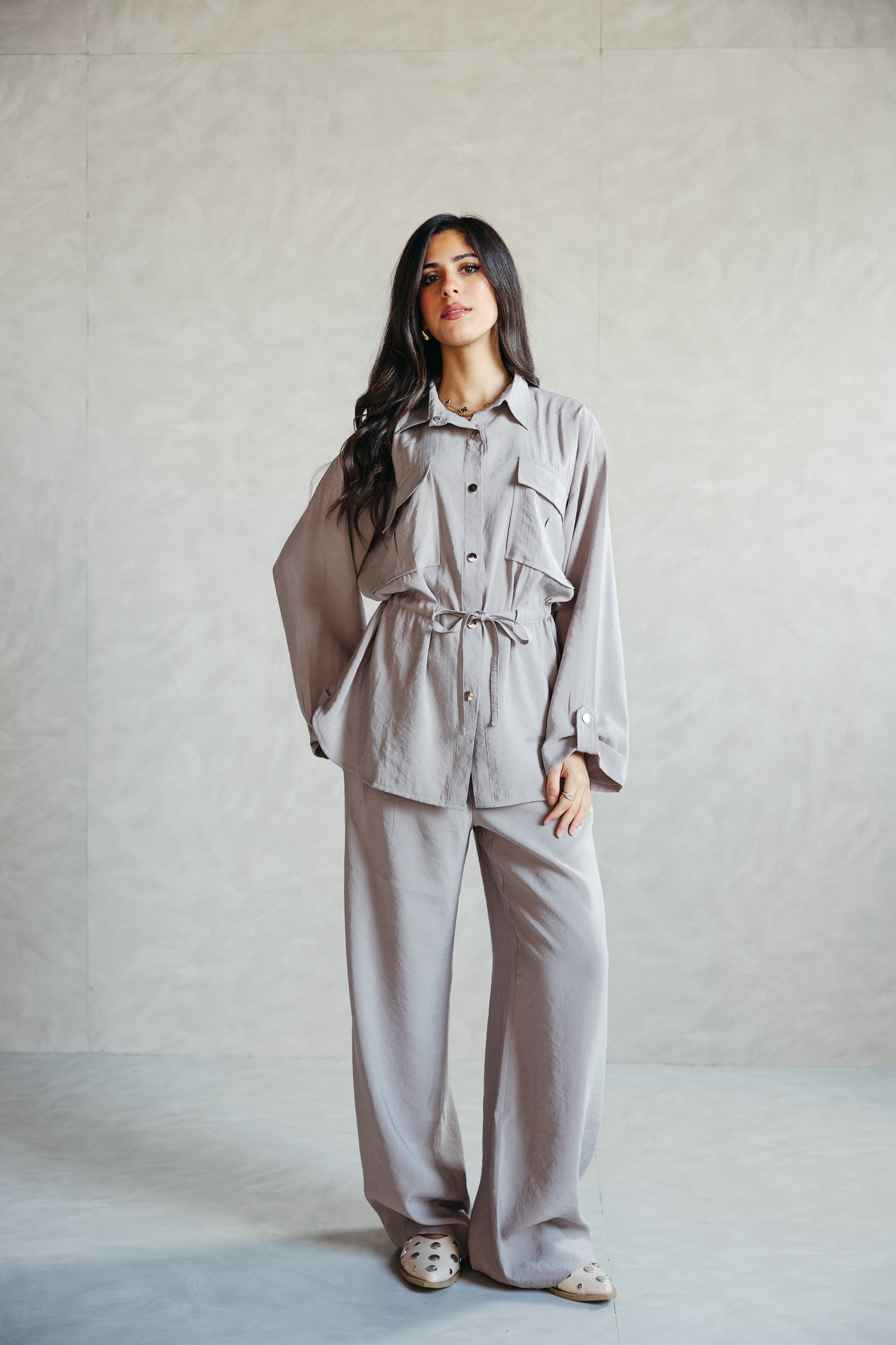 The Signature set in Petal Gray