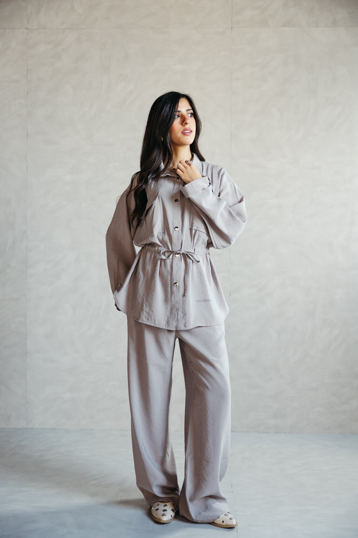 The Signature set in Petal Gray