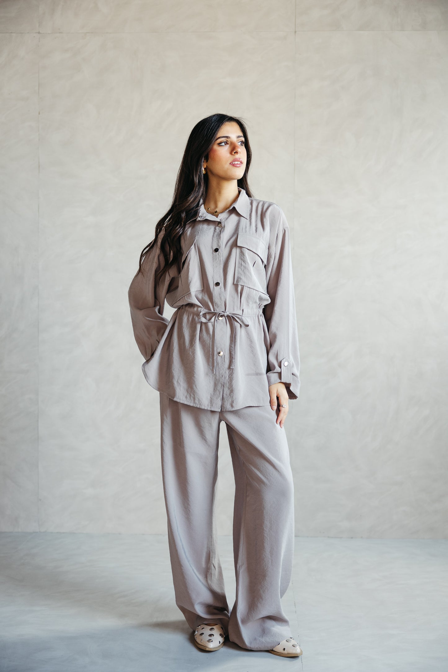 The Signature set in Petal Gray