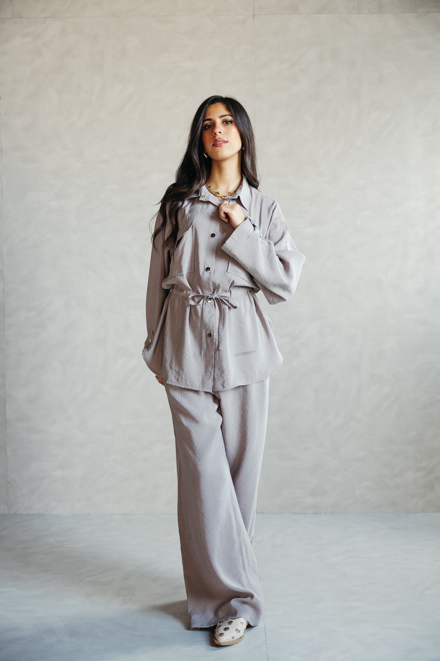 The Signature set in Petal Gray