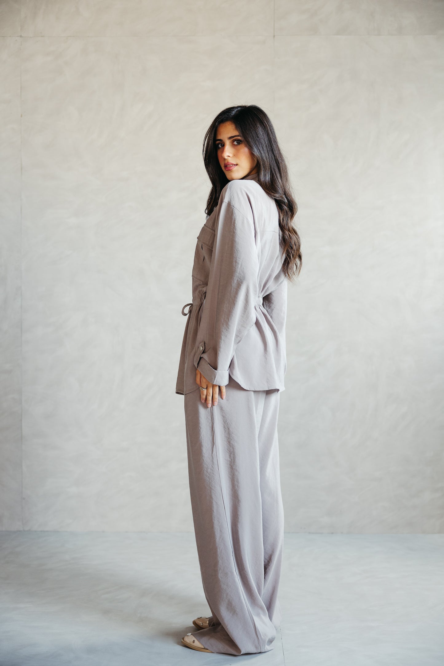The Signature set in Petal Gray