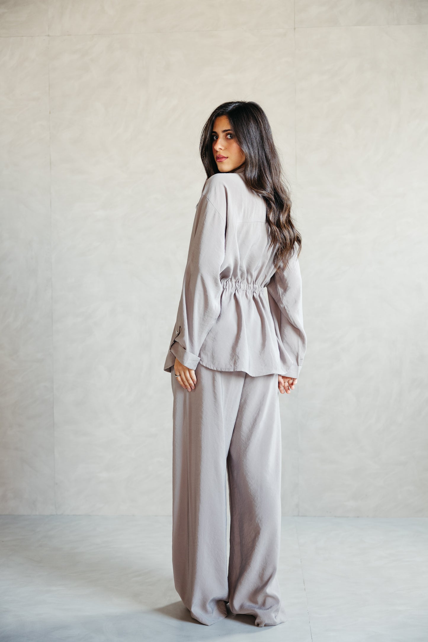 The Signature set in Petal Gray