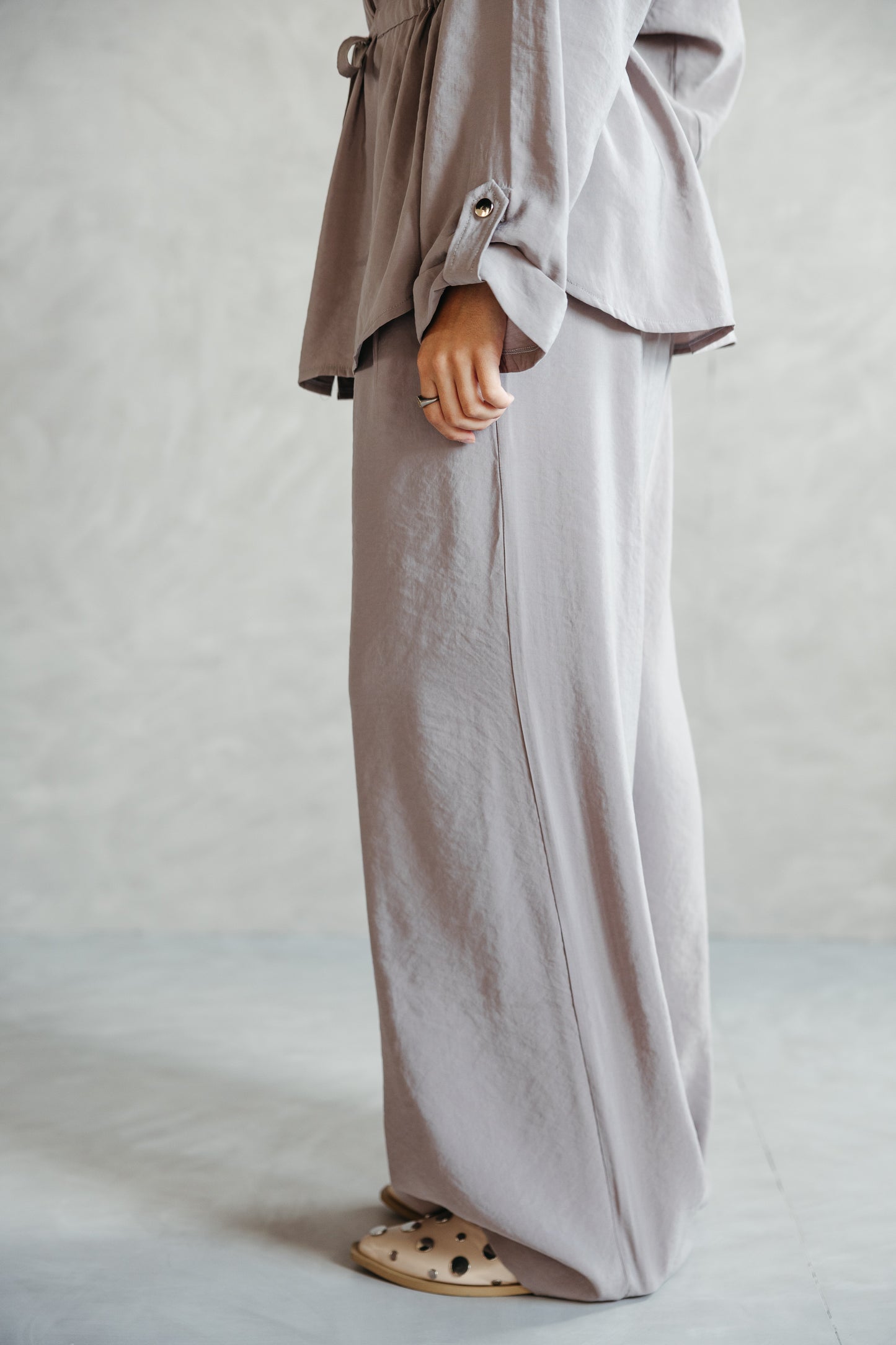 The Signature set in Petal Gray