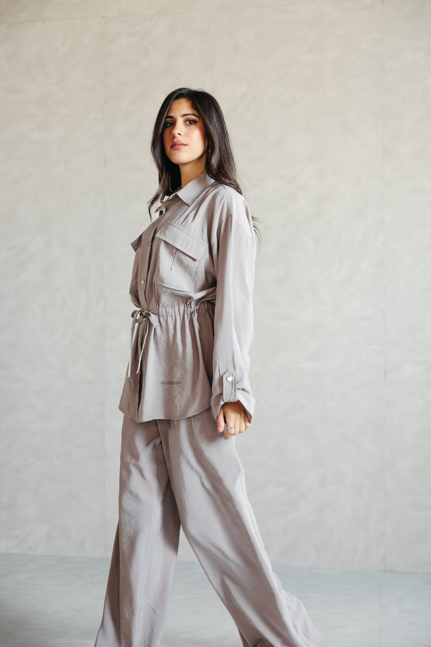 The Signature set in Petal Gray