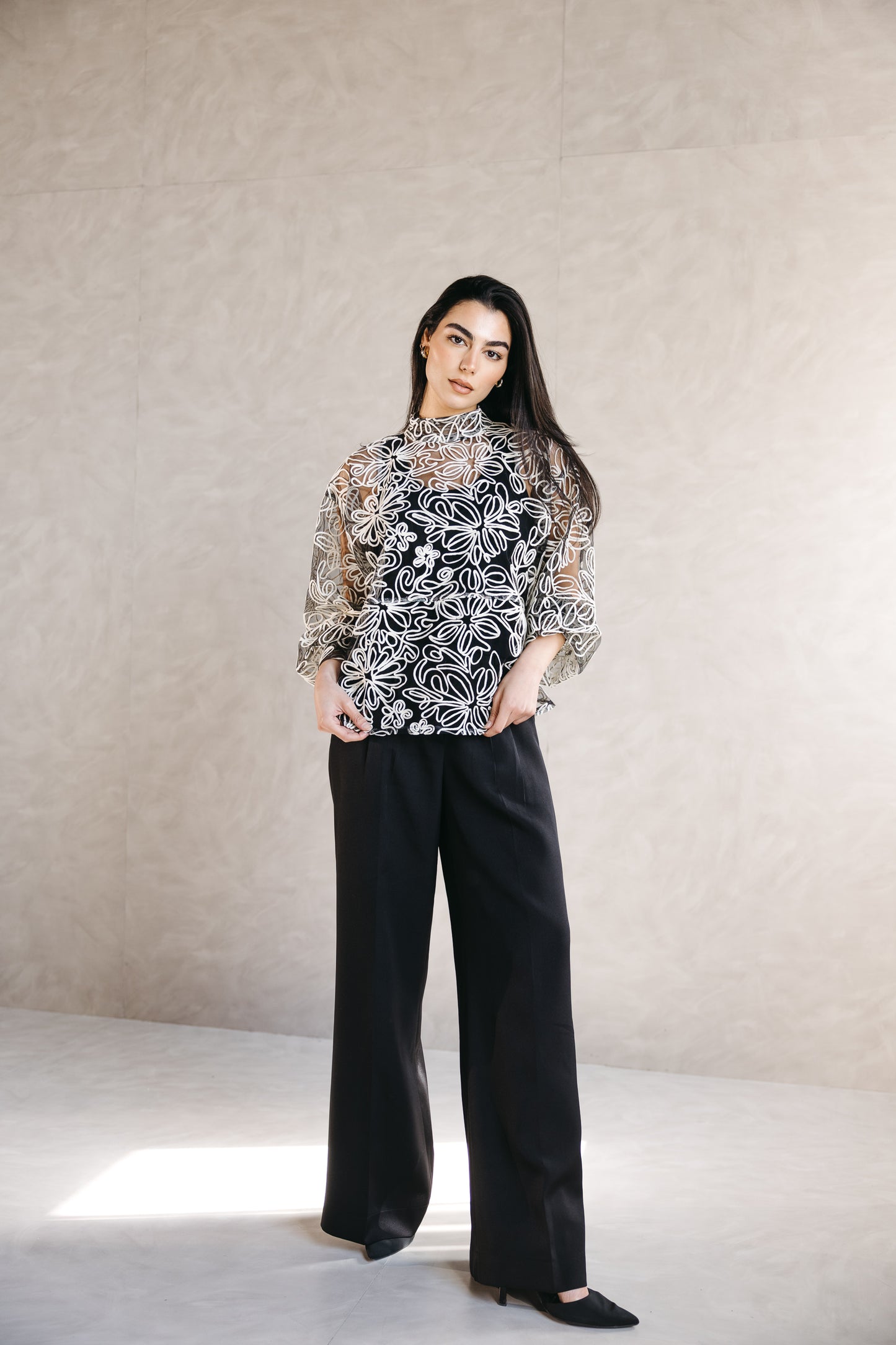 The Mono Wide-Leg Pants in Black