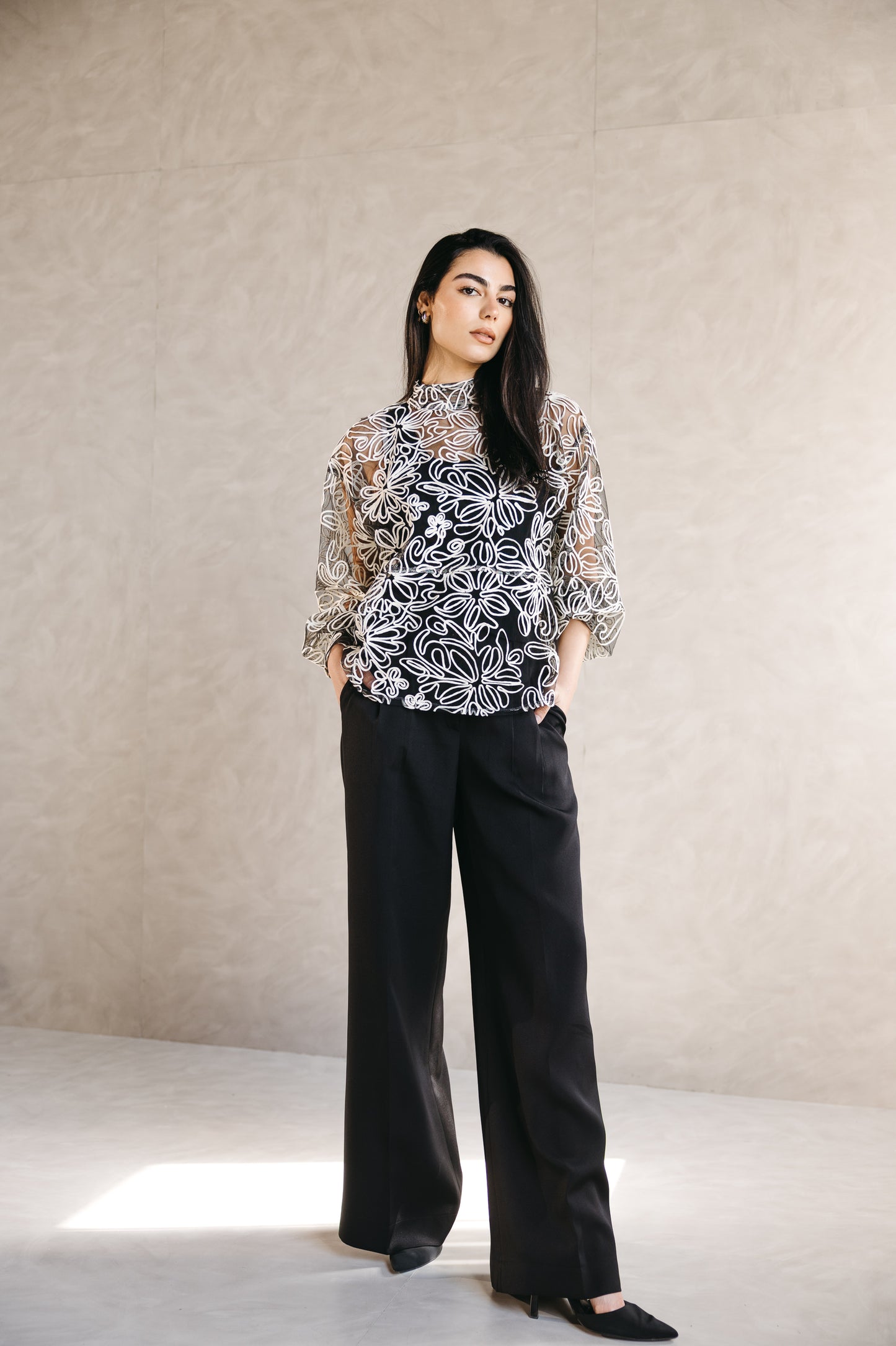 The Mono Wide-Leg Pants in Black