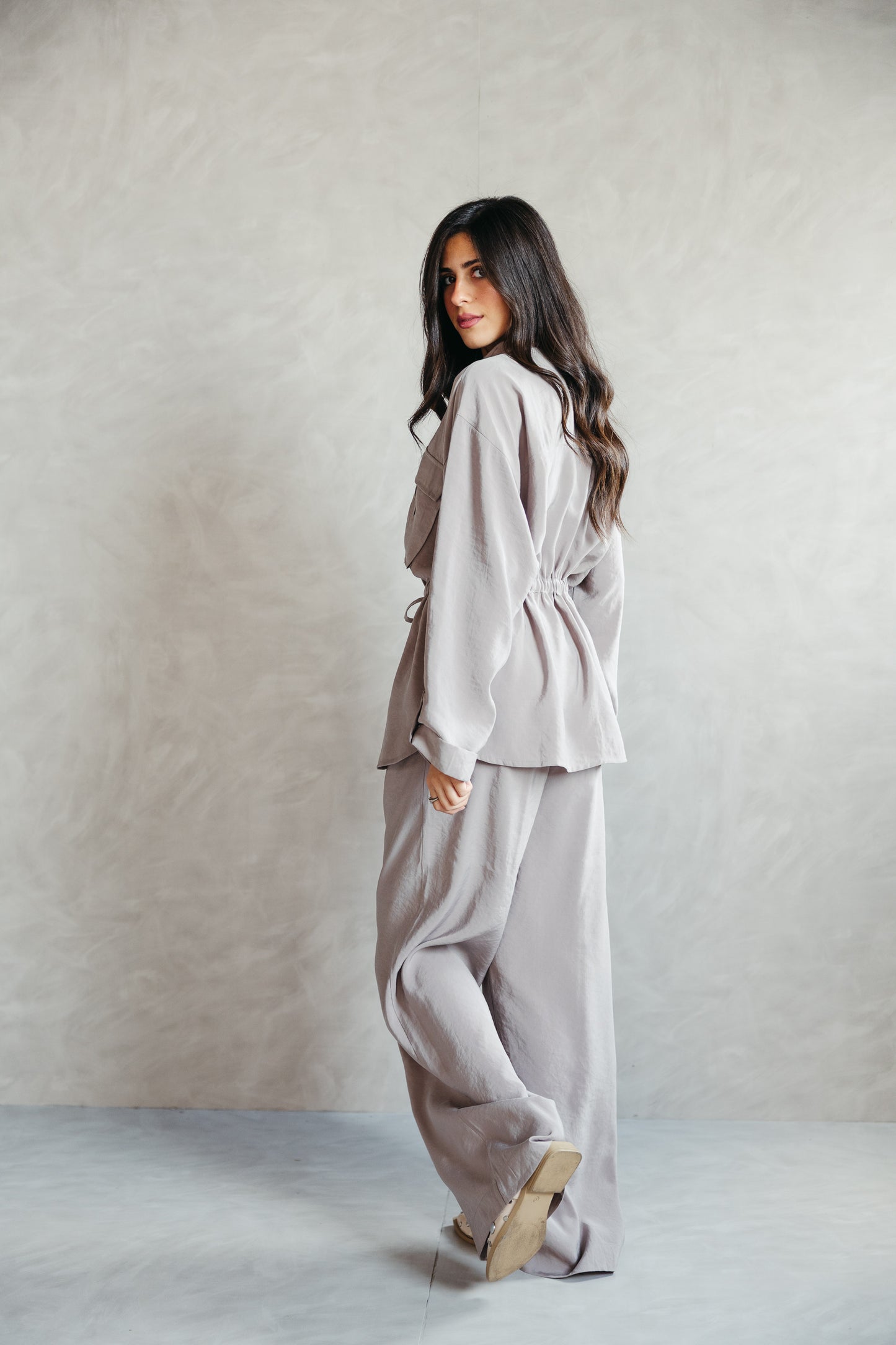 The Signature set in Petal Gray