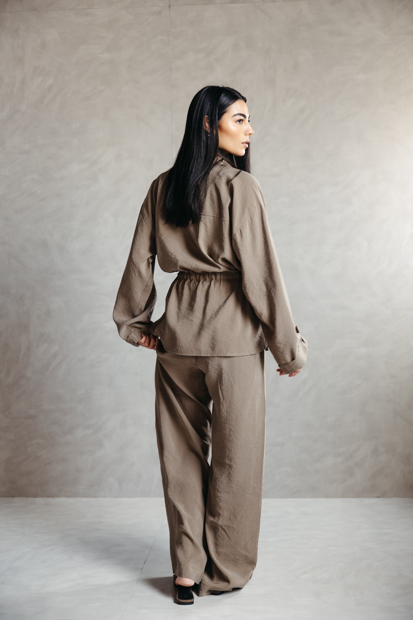 The Signature set in Olive Beige