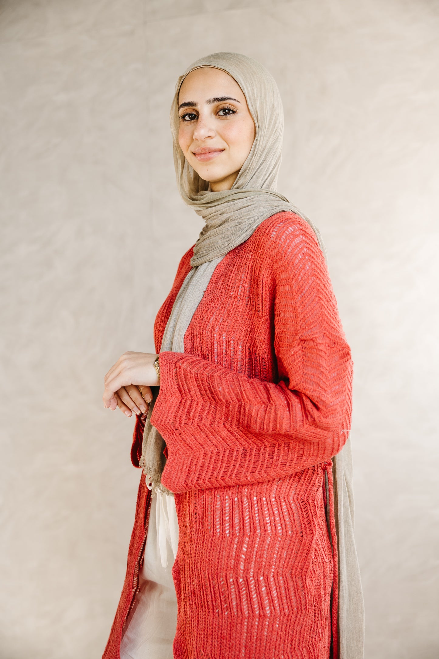 KnotWave Cardigan in Pale Red