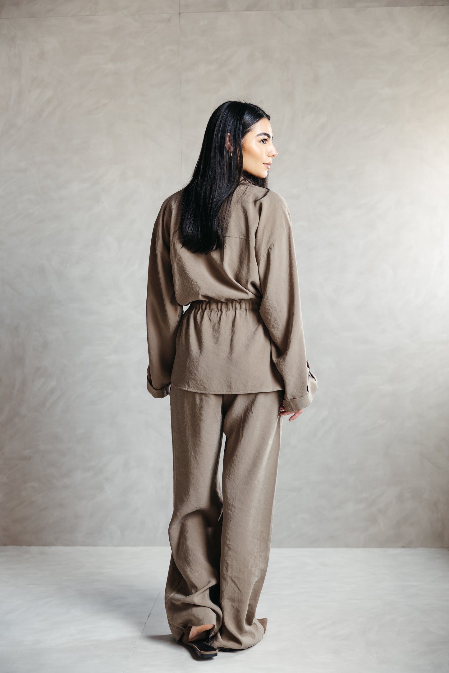 The Signature set in Olive Beige