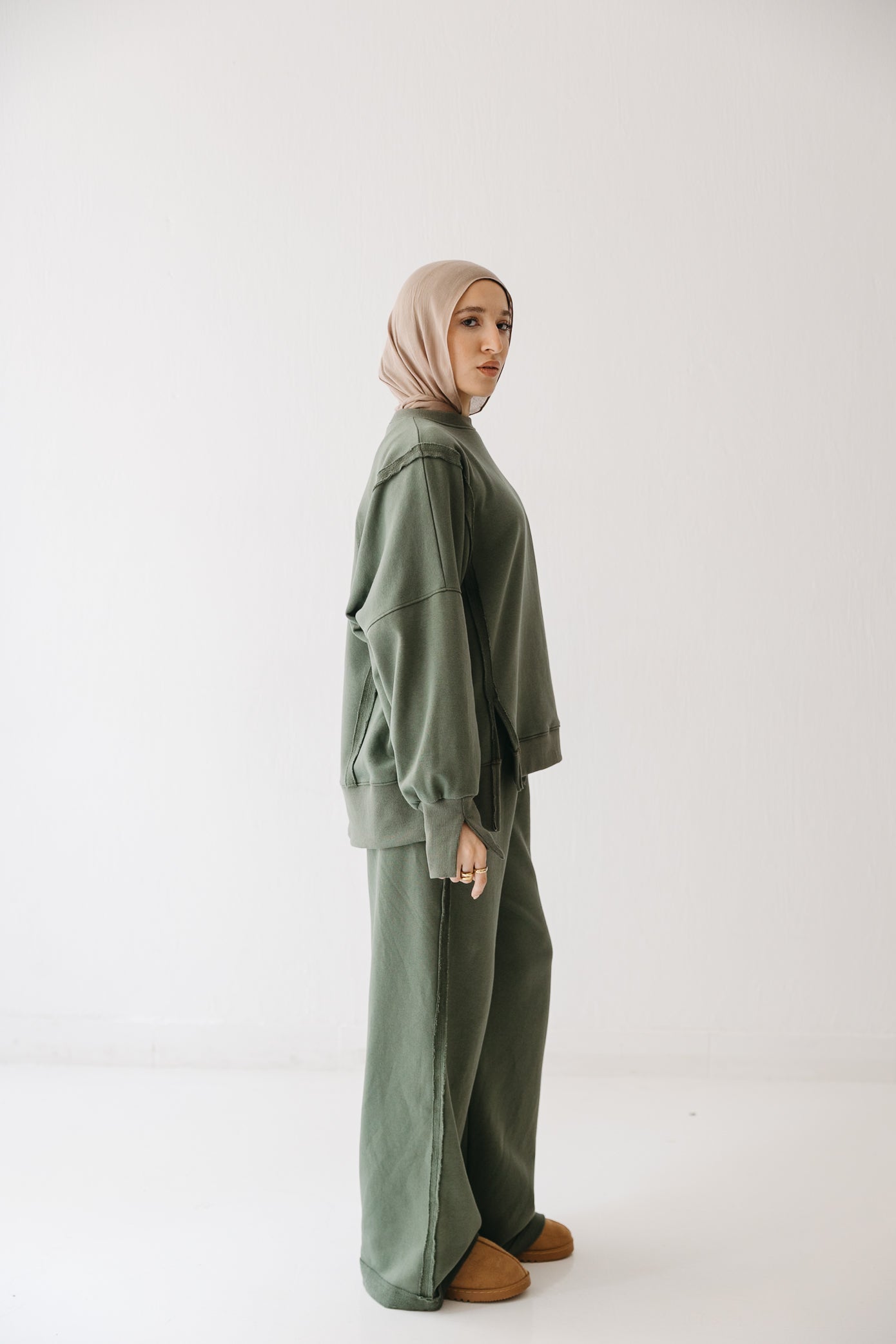 The Ease Lounge Set in Olive