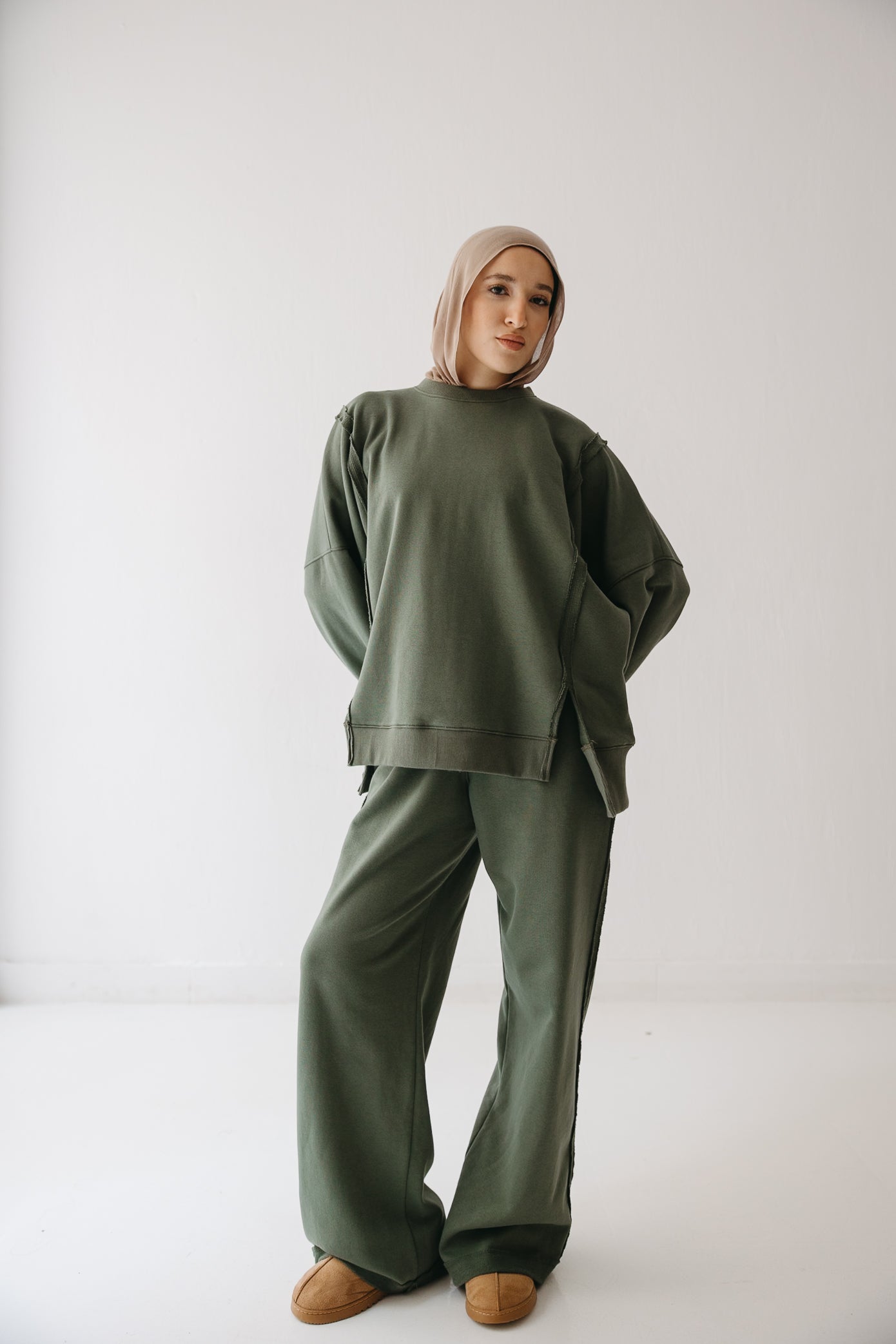 The Ease Lounge Set in Olive